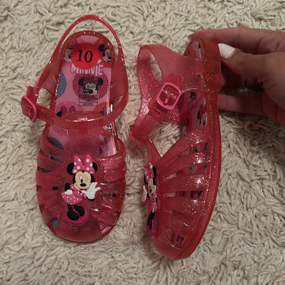 Minnie Mouse shoes size 10 brand new - Picture 2 of 5